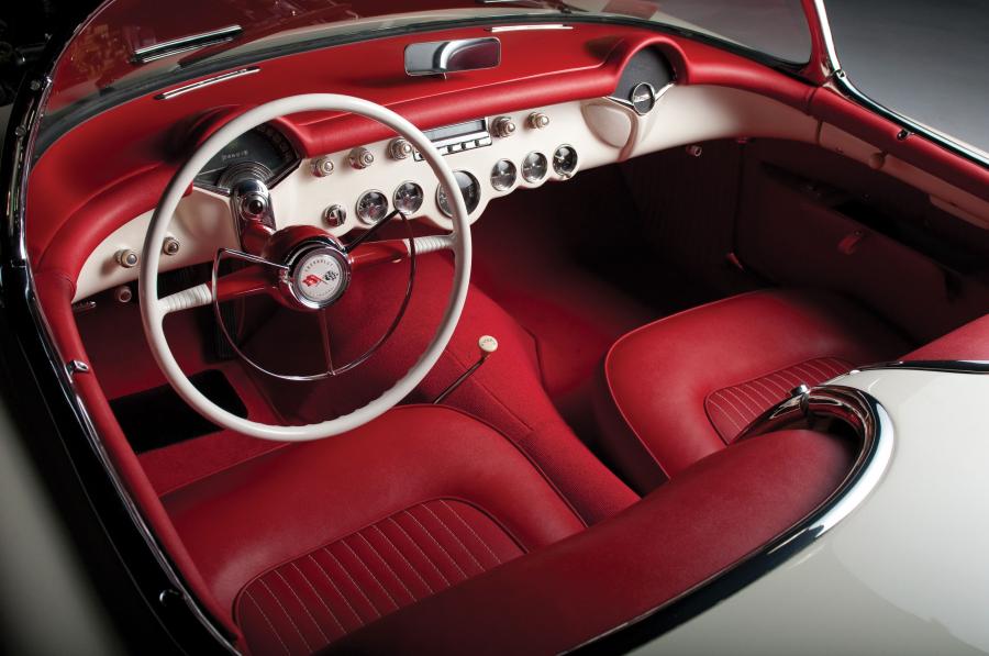 Интерьер Chevrolet Corvette (2934) 1953 года  (фото 25 из 91)